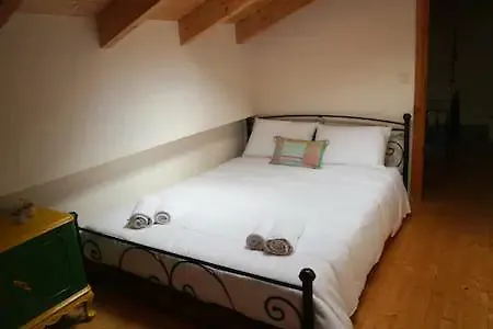 Luxurious Angelina Daire Karavomylos