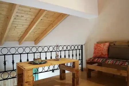 Luxurious Angelina *