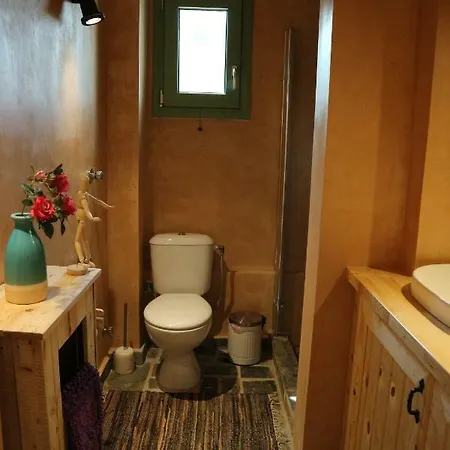 Luxurious Angelina *