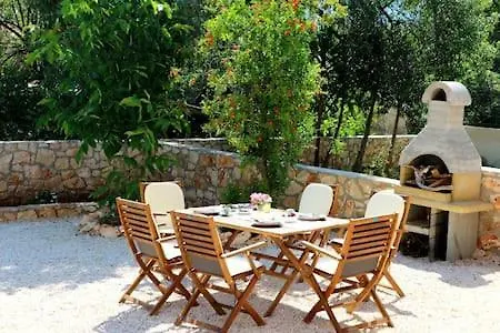 Luxurious Angelina 아파트 *